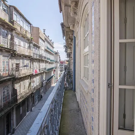 Virginie Almada 波尔图